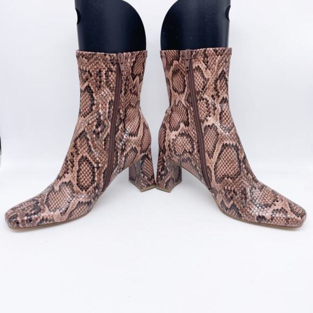Steve Madden Women's Harli Ankle Boot Snake Print Size 7.5M‎ - Picture 8 of 9